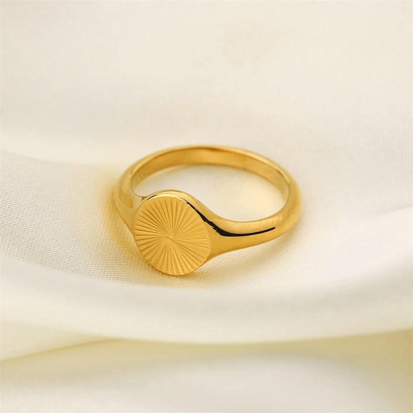 Couple's Sunbeam Signet Ring