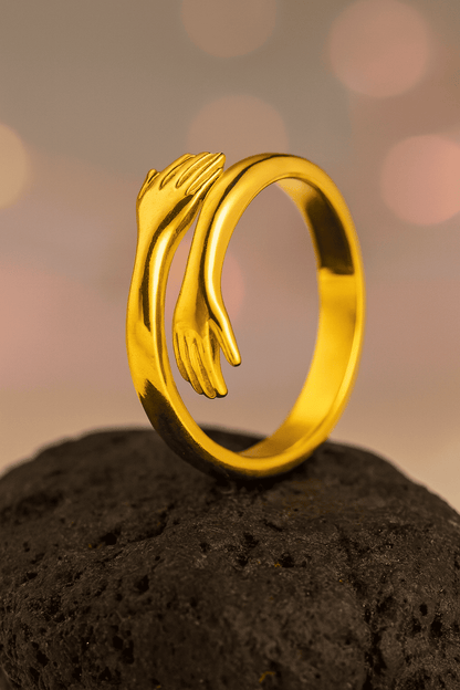 Couple's Hug Ring - Hidden Forever