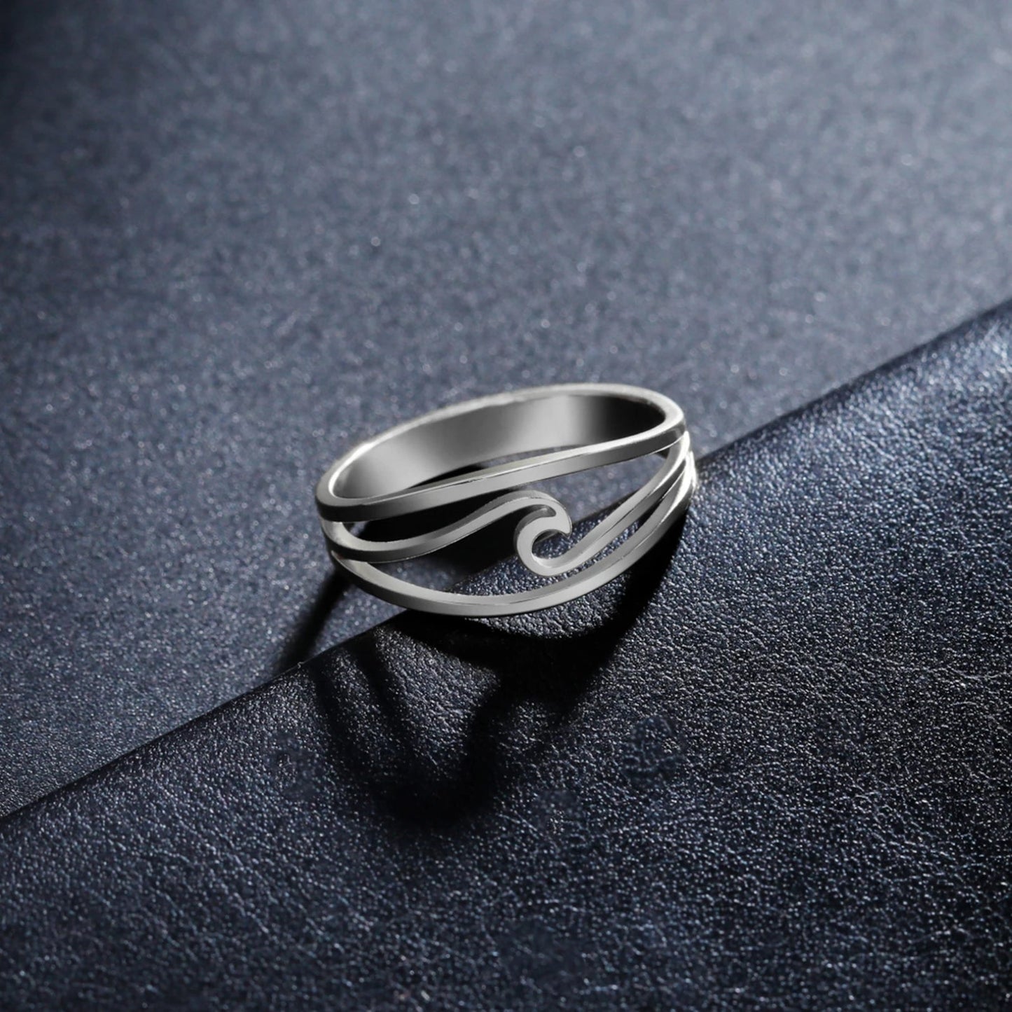 Couple's Promise Wave Rings - Hidden Forever