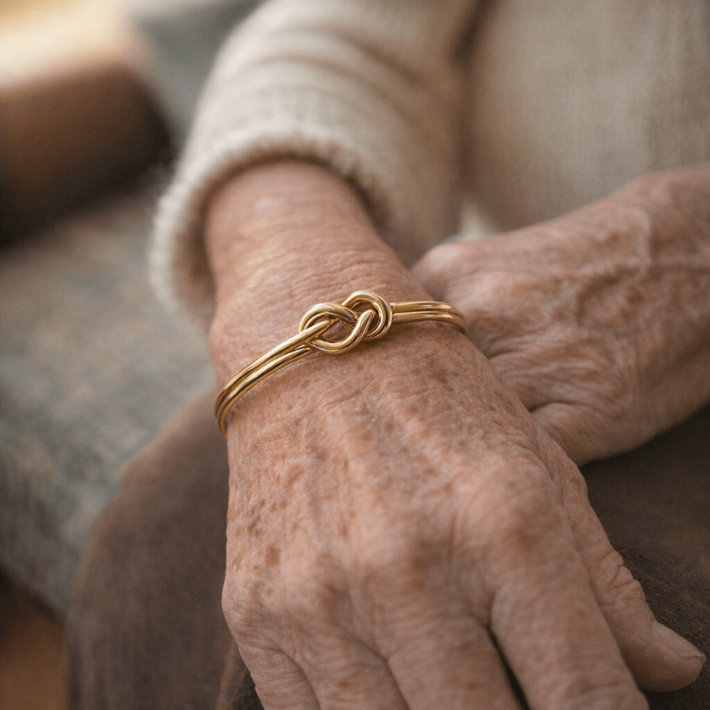 Grandmother & Granddaughter Eternal Bond Knot Bracelets - Hidden Forever