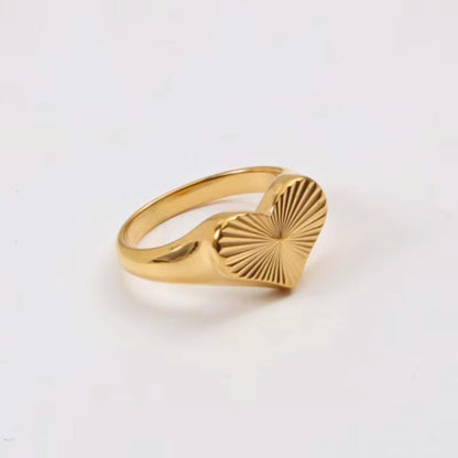 Heart Sunburst Signet Ring - Hidden Forever