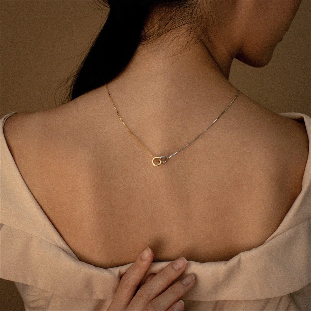 Interlocking Rings Infinity Loop Necklace - Hidden Forever