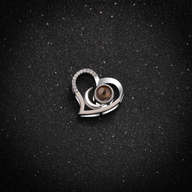 Lunar Heart Memory Projection Necklace - Hidden Forever