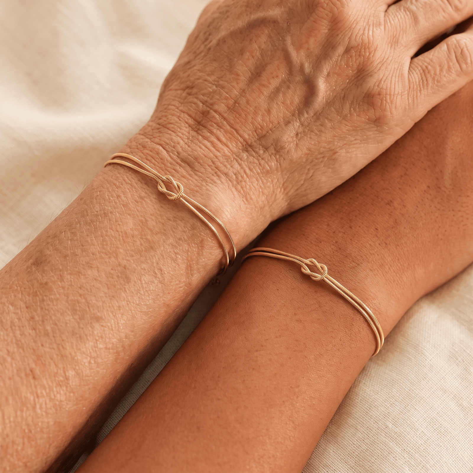 Mother & Daughter Eternal Bond Knot Bracelets - Hidden Forever