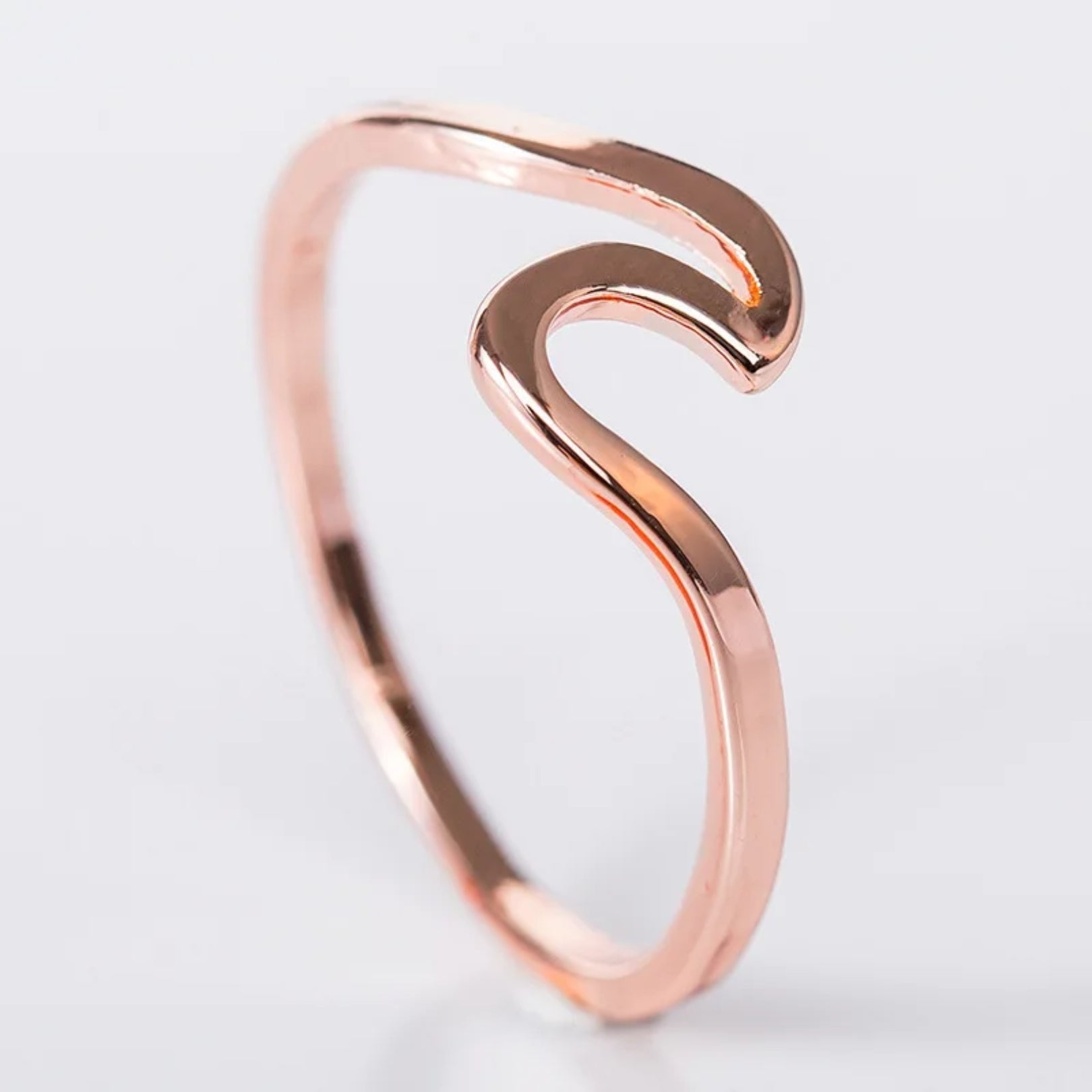 Serenity Wave Ring - Hidden Forever