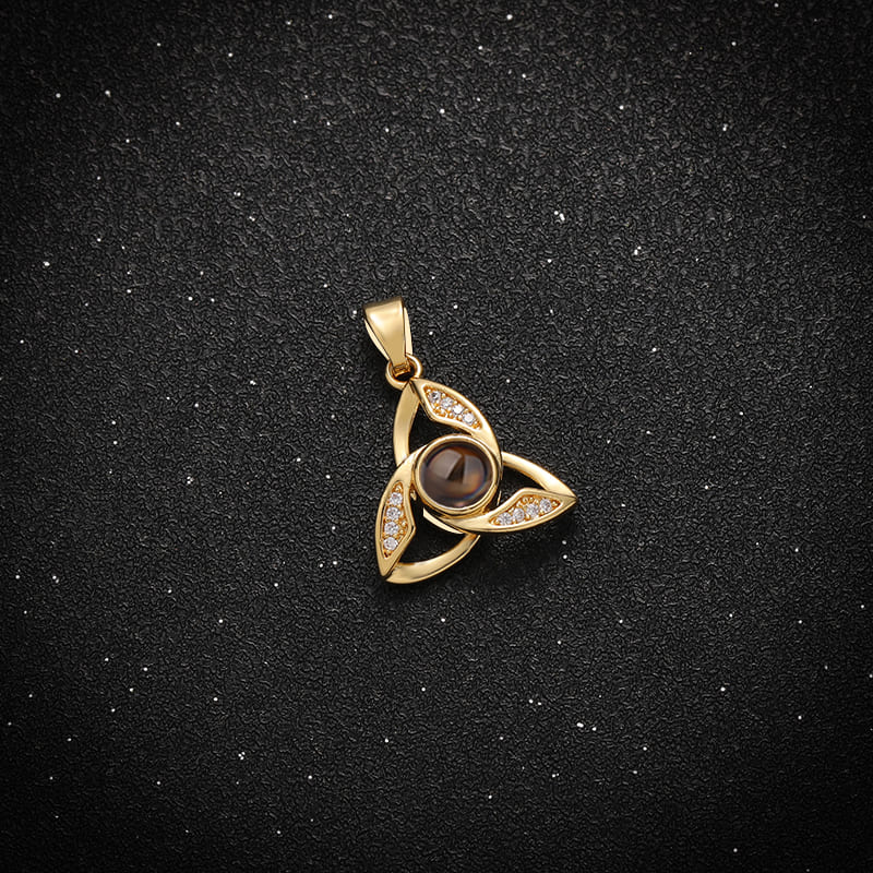 Trinity Knot Projection Necklace - Hidden Forever