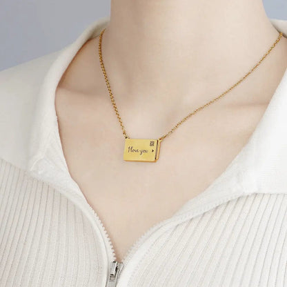 Personalised Pull-Out Hidden Photo Style Necklace  Custom Items (Projection Jewels)